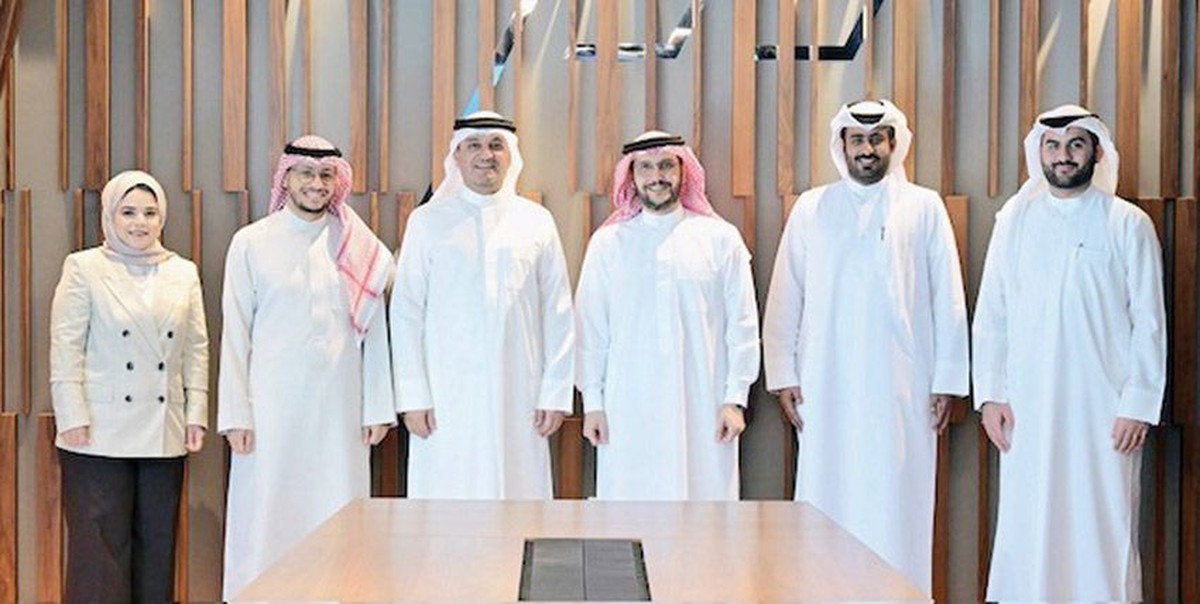 عقارات السيف توقع اتفاقية مع «بي نت» لنشر شبكة الفايبر ضمن مشروع تطوير مجمع السيف