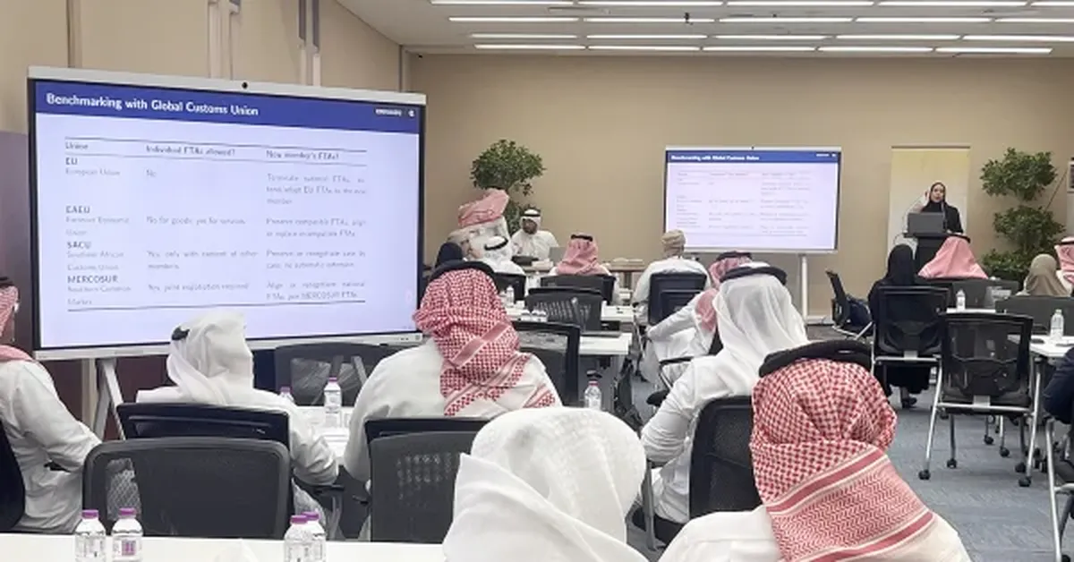 “سكك حديد الخليج” تتحول إلى خط دفاع اقتصادي.. 52 % من المشروع أُنجز والتشغيل في 2030